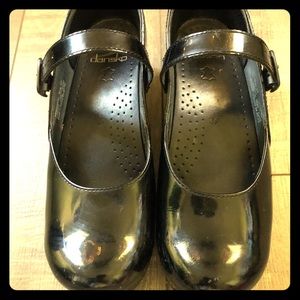 Dansko patent leather Mary Janes